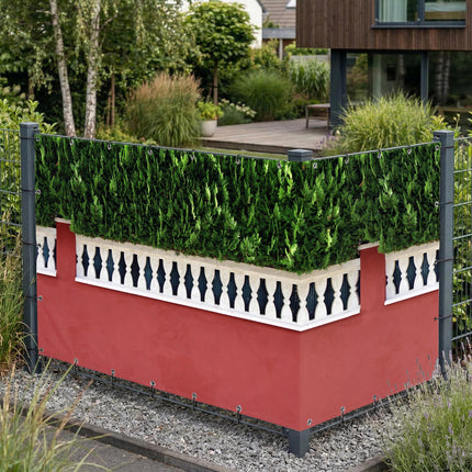 Balkona als Sichtschutz am Gartenzaun