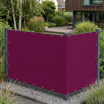 Sichtschutz Bordeauxviolett (RAL® 4004) als Sichtschutz am Gartenzaun