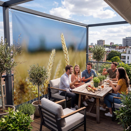 Feldi als Sichtschutz auf der Terrasse