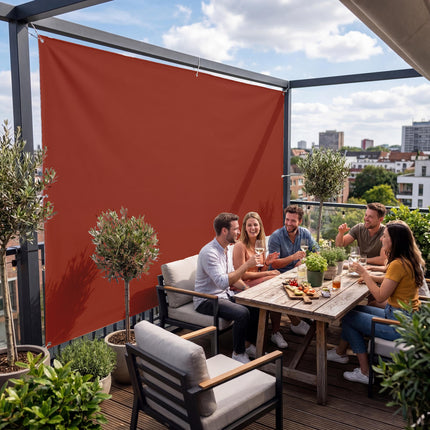 Sichtschutz Kupferbraun (RAL® 8004) als Sichtschutz auf der Terrasse