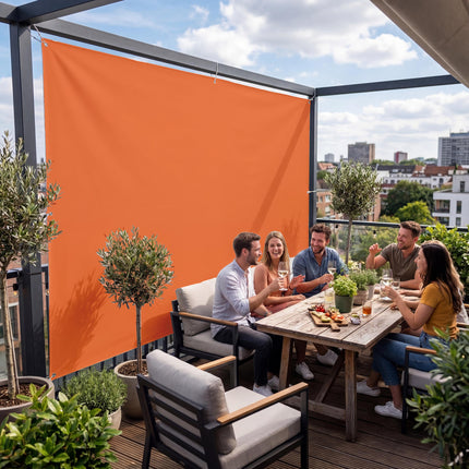 Sichtschutz Lachsorange (RAL® 2012) als Sichtschutz auf der Terrasse