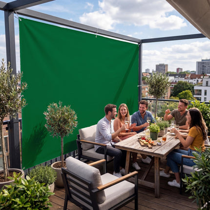 Sichtschutz Laubgrün (RAL® 6002) als Sichtschutz auf der Terrasse