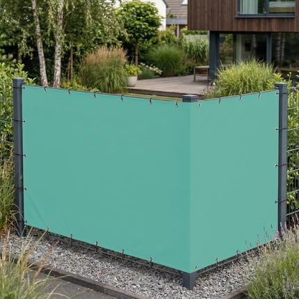 Sichtschutz Pastellgrün (RAL® 6034) als Sichtschutz am Gartenzaun
