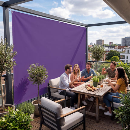 Sichtschutz Rotlila (RAL® 4001) als Sichtschutz auf der Terrasse