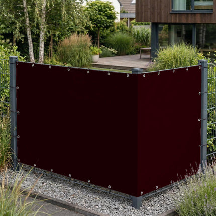Sichtschutz Schwarzrot (RAL® 3007) als Sichtschutz am Gartenzaun