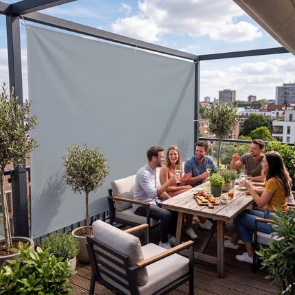Sichtschutz Silbergrau (RAL® 7001) als Sichtschutz auf der Terrasse