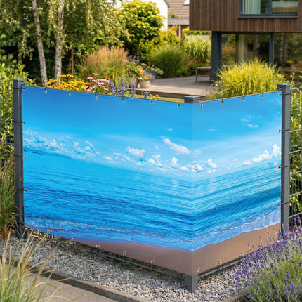 Sichtschutz Sunny am Gartenzaun