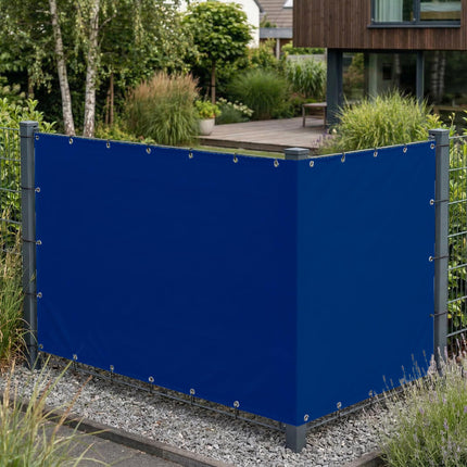 Sichtschutz Ultramarinblau (RAL® 5002) als Sichtschutz am Gartenzaun