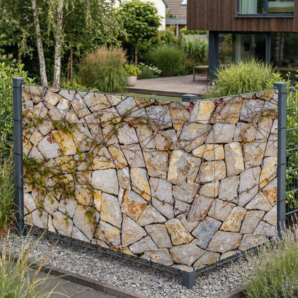 VinoStone als Sichtschutz am Gartenzaun