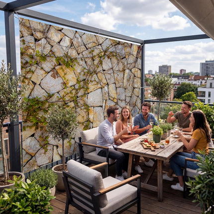 VinoStone als Sichtschutz auf der Terrasse