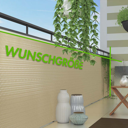 Rattan Sichtschutz im Wunschmaß auf der Terrasse