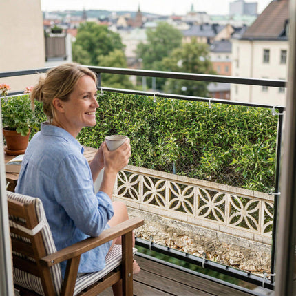 Charlotte als Balkonsichtschutz Innenansicht