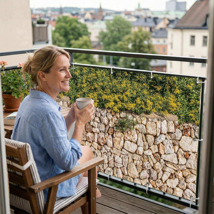 Martina als Balkonsichtschutz Innenansicht