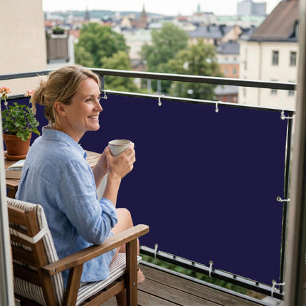 Sichtschutz Nachtblau (RAL® 5022) als Balkonsichtschutz Innenansicht