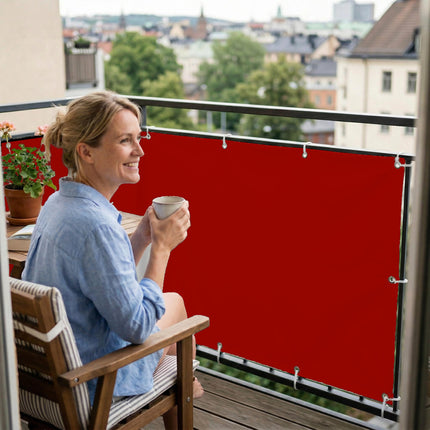 Sichtschutz Rubinrot (RAL® 3003) als Balkonsichtschutz Innenansicht