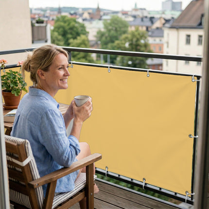 Sichtschutz Sandgelb (RAL® 1002) als Balkonsichtschutz Innenansicht