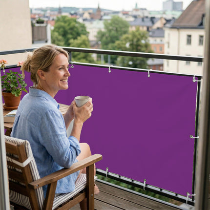Sichtschutz Signalviolett (RAL® 4008) als Balkonsichtschutz Innenansicht